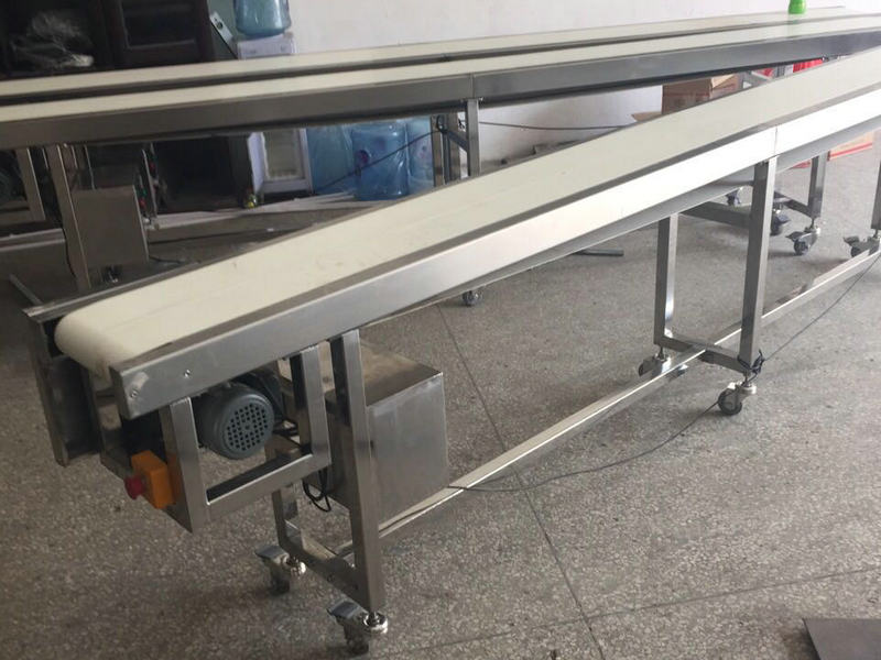 皮帶輸送機３